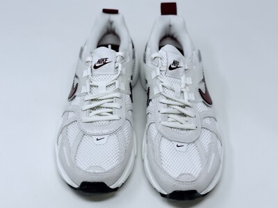 Womens Nike V2K Run SE White Team Red Black Size 10/8.5 Mens