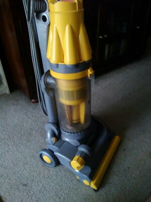 Dyson DC07 Standard Upright Vacuum Cleaner Yellow *NEEDS NEW