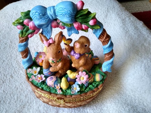 Beautiful Porcelain Easter Basket w/2 Bunnies & Flowered Handle 9"x4" w/Box