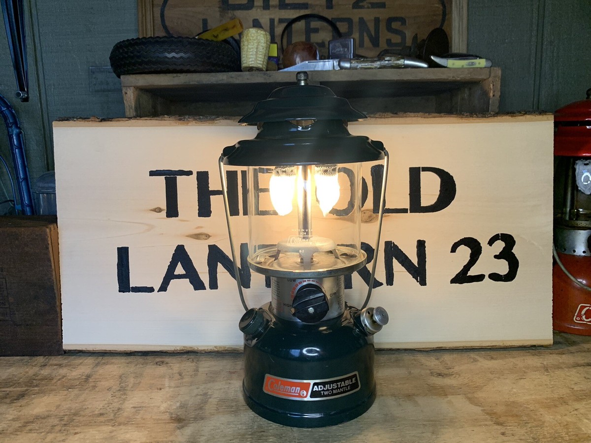 Vintage 1988 Coleman 288A700 Two Mantle Gas Lantern-Camping-Tested