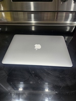 2015 Apple MacBook Air A1466 13.3'' 8GB RAM 2.2GHz Core i7 500GB SSD Grade A