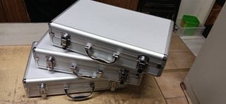 Zubehör Posten 3 x Alukoffer / Koffer mit 15 Einlagen ( Bestand )