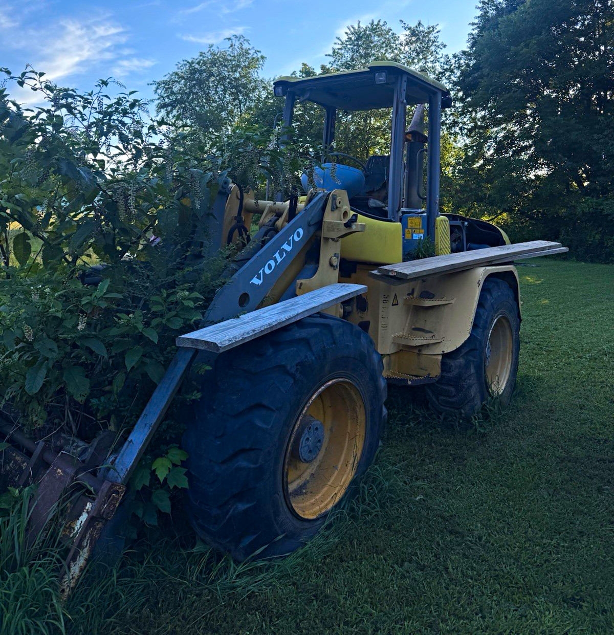 Volvo L45B Wheel Loader Heavy Equipment Loader