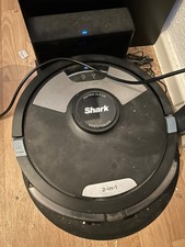 Shark AI ULTRA 2-in-1 Saugroboter, selbstentleerender mit Wischfunktion