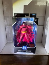 McFARLANE TOYS DC MULTIVERSE BATMAN  PINK SUIT  PLATINUM EDITION CHASE FIGURE