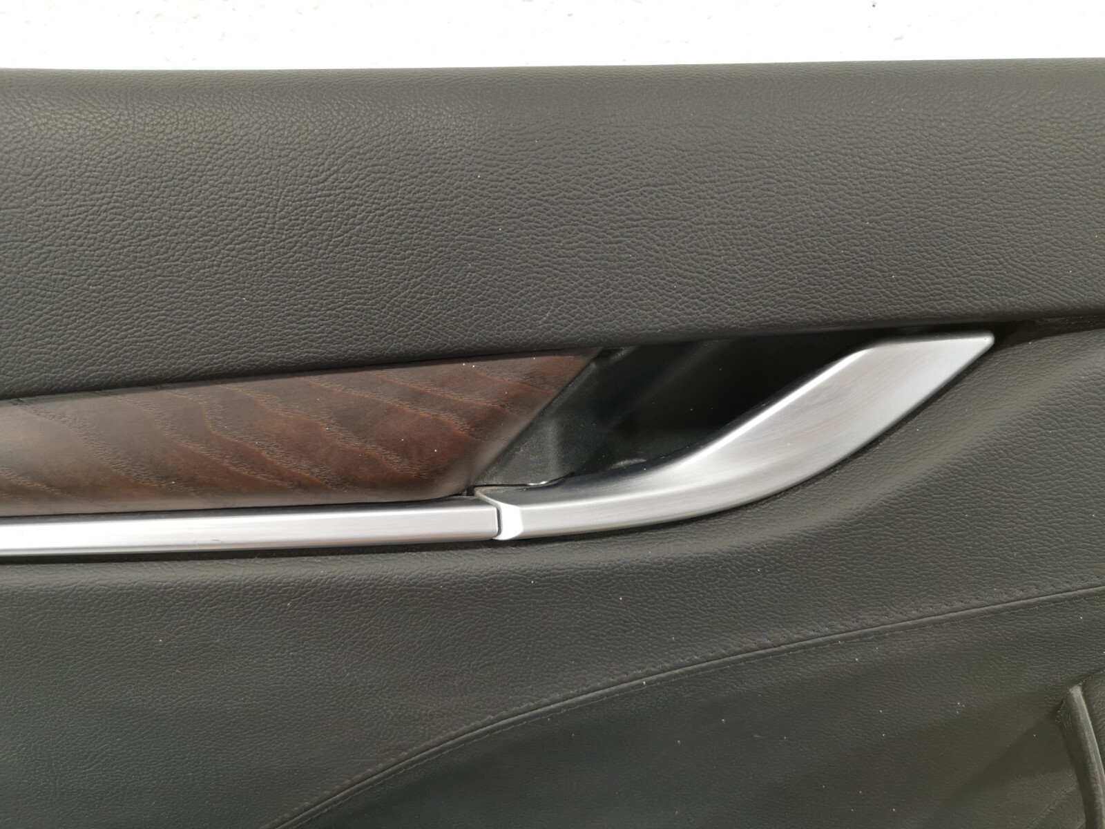 MASERATI Levante 3.0L AWD 2019 Rear Left Side Door Panel Trim 3077622 OEM
