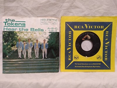 Tokens Hear The Bells / Two Cars 45 RPM RCA Victor records lot of 2 1963, 1964