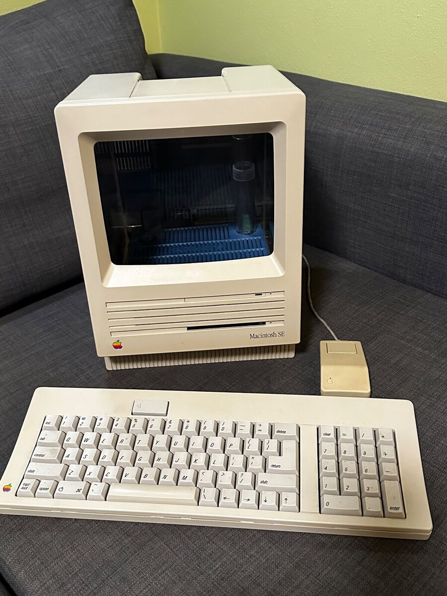 Apple Macintosh SE Vintage Mac Aquarium with Keyboard, Mouse Apple Macintosh SE Vintage Mac Aquarium with Keyboard, Mouse