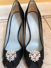 Grazia Black  Woman  s Open Toe Shoe Rhinestone Design size 7 4  Heel