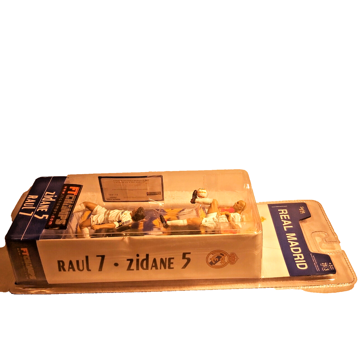 Ultra Rare FT Champs Real Madrid Zidane 5 & Raul 7 - 3 Ultra Rare FT Champs Real Madrid Zidane 5 & Raul 7 - 3