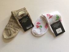 2 PAIRS WOMEN  S NOVELTY CREW SOCKS  COCKTAILS  COFFEE  WHITE/KHAKI  NWL