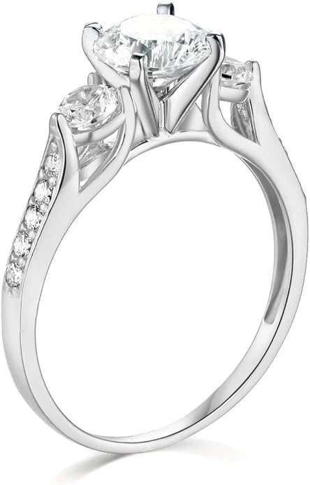 Alianza de compromiso redonda de oro blanco de 14 quilates de 2,25 quilates con diamantes creados en 3 piedras Foto 2 de 3