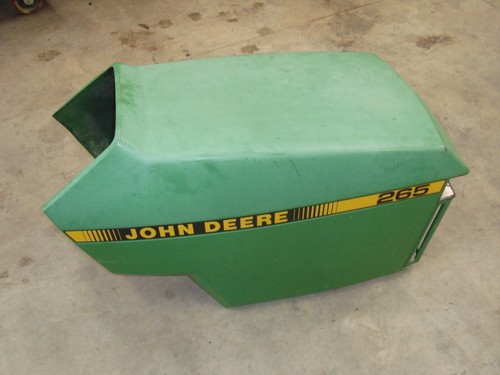 John Deere 265 Lawn Tractor Hood - Picture 4 of 9