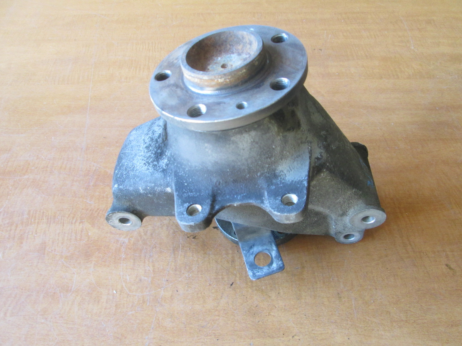 Ferrari Mondial 82 - LH Rear  Axle Hub Spindle Knuckle Wheel Bearing # 112446