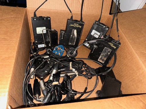 Radio Com/ Telex BTR-800 B4 TR-800 Belt pack Mic System W/ LOTS of Extras PH-88 - Picture 3 of 14