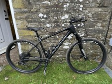Men's Mountain Bike MX Team 29-inch. Full Carbon Ultra Lite Bike.