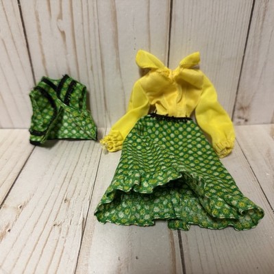 Barbie Best Buy Outfit 9627 Green Floral Vest Dress Yellow