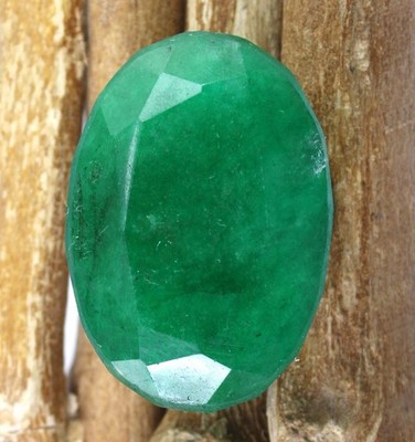 Natural Brazilian Green Emerald 305 Ct/46 mm Oval Gemstone Anniversary Gift