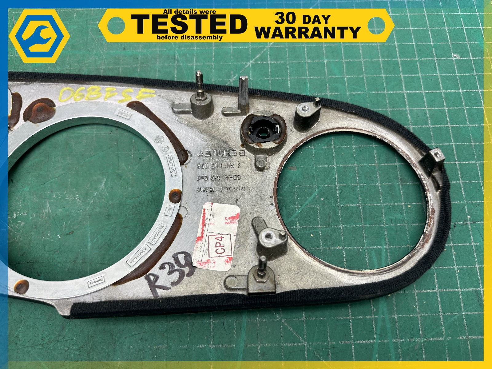 06-12 BENTLEY Flying Spur DASH INSTRUMENT CLUSTER SPEEDOMETER BEZEL TRIM OEM
