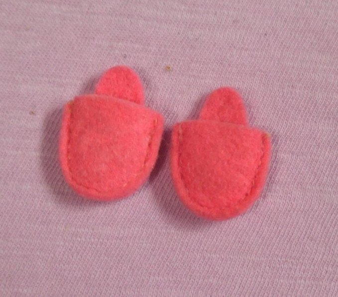 Vintage Barbie and Tutti Doll Family 3616 Pink Pajama's Pink House Shoes