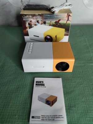 Mini LED Projektor Beamer Heimkino Multimedia Portable Neu OVP Kompakt HDMI USB