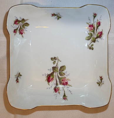 Rosenthal Continental Ivory, Red Moss Roses 9.5''  Vegetable Serving  Bowl Mint