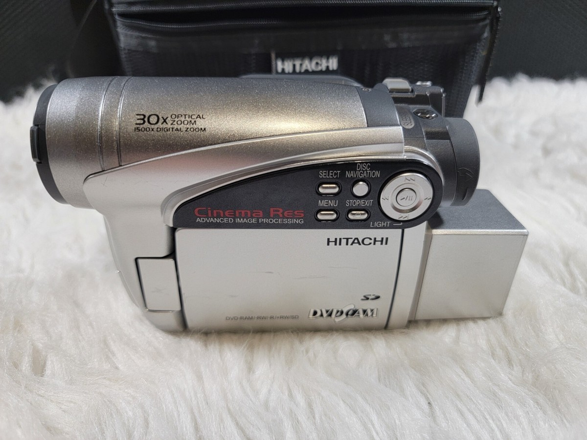 Hitachi DZ-GX5080A DVD Camcorder with 30x Optical Zoom, Bundle