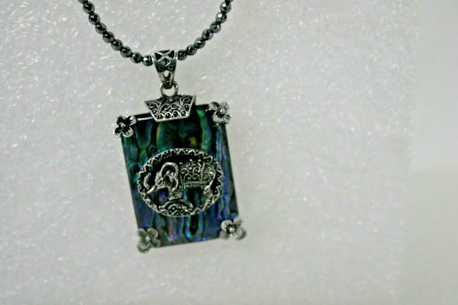 JTV Women's PENDANT ELEPHANT MOUNTED ON DIACHROIC GLASS