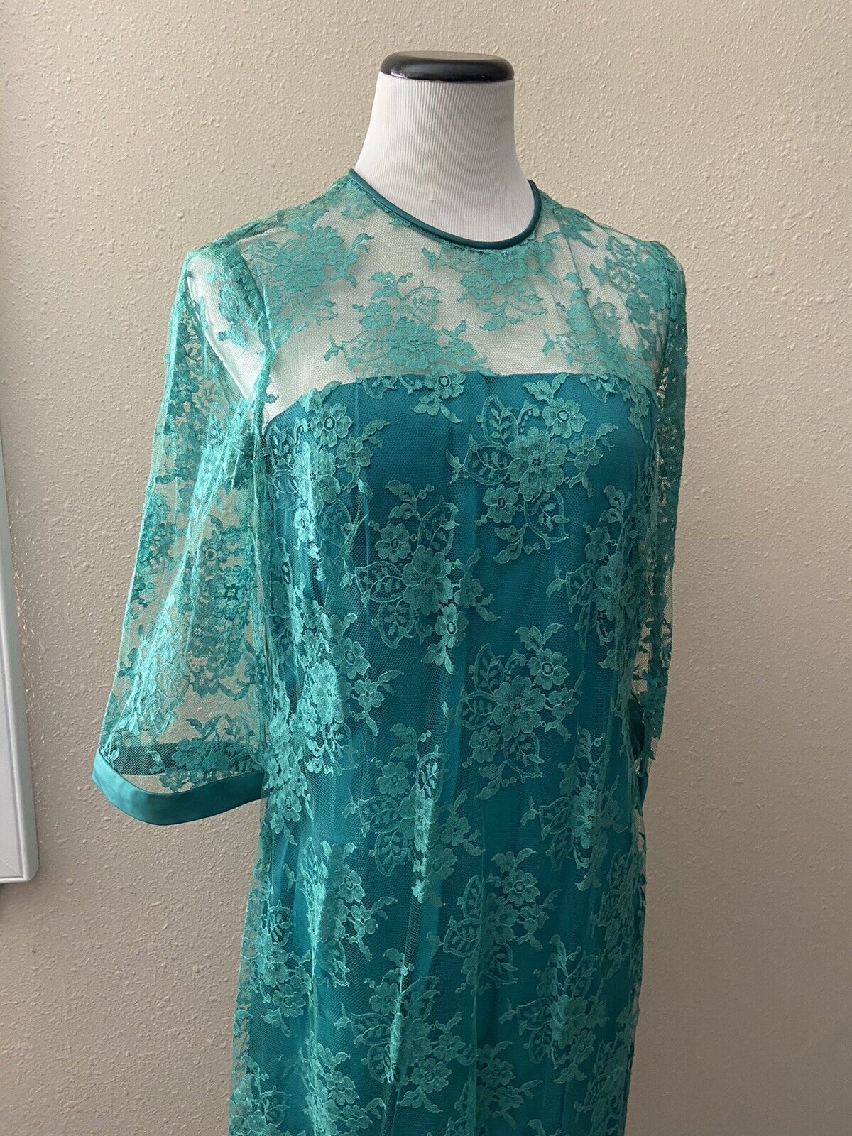 Vintage 60’s ? Margaret’s Texas kelly green lace … - image 6