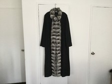 Maximilian Cashmere Black Coat With Natural Chinchilla Large