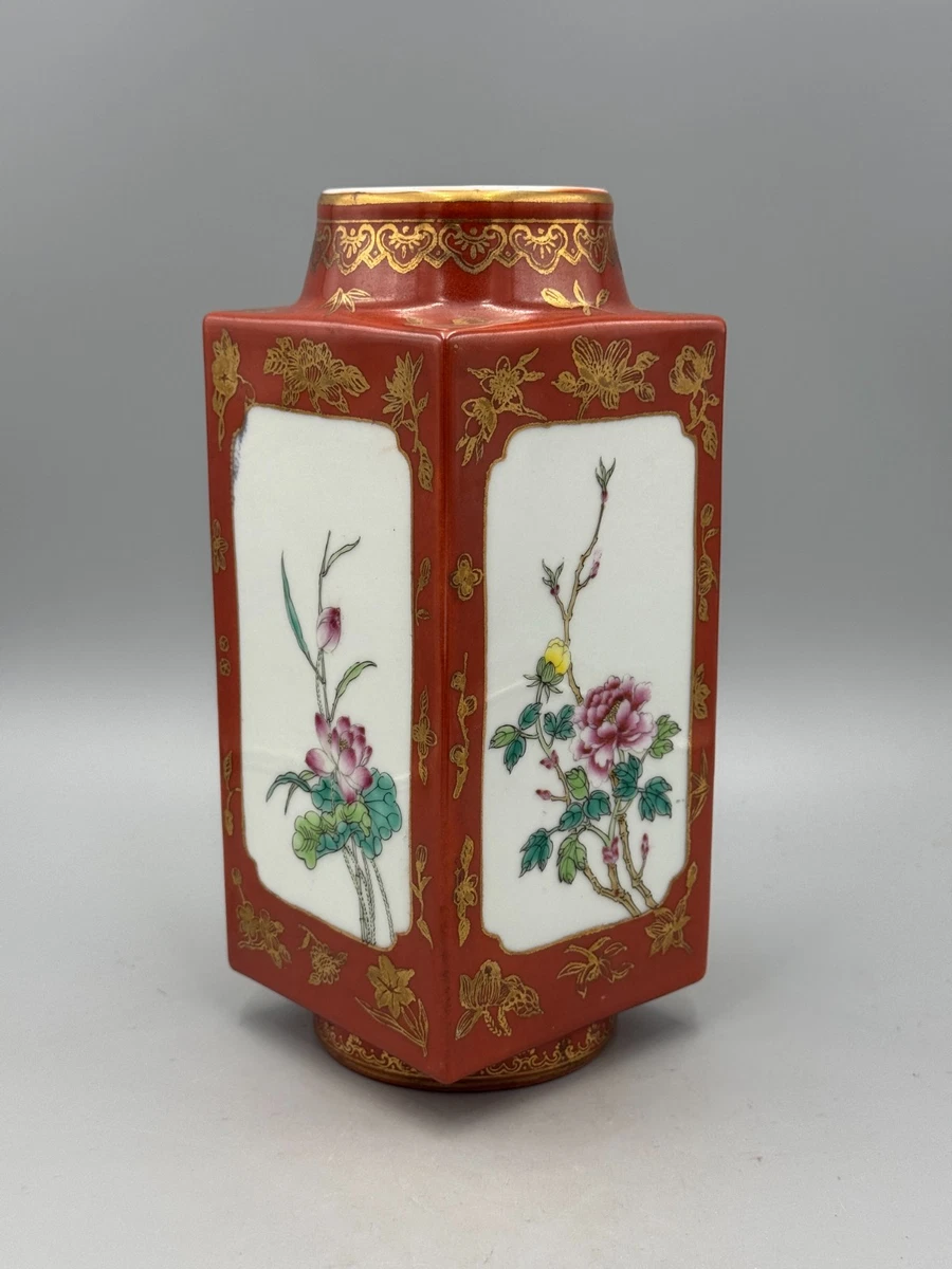Porcelain & Pottery Red Vintage Original Antique Chinese Vases for