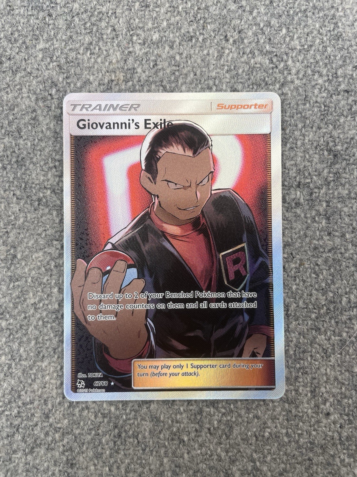 Giovanni's Exile 67/68 Hidden Fates Holo Full Art NM Trainer