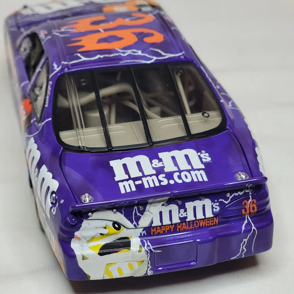 New 1:24 ACTION 2000 #36 M&M'S HALLOWEEN SPECIAL PONTIAC GRAND PRIX KEN SCHRADER - Image 4 of 4