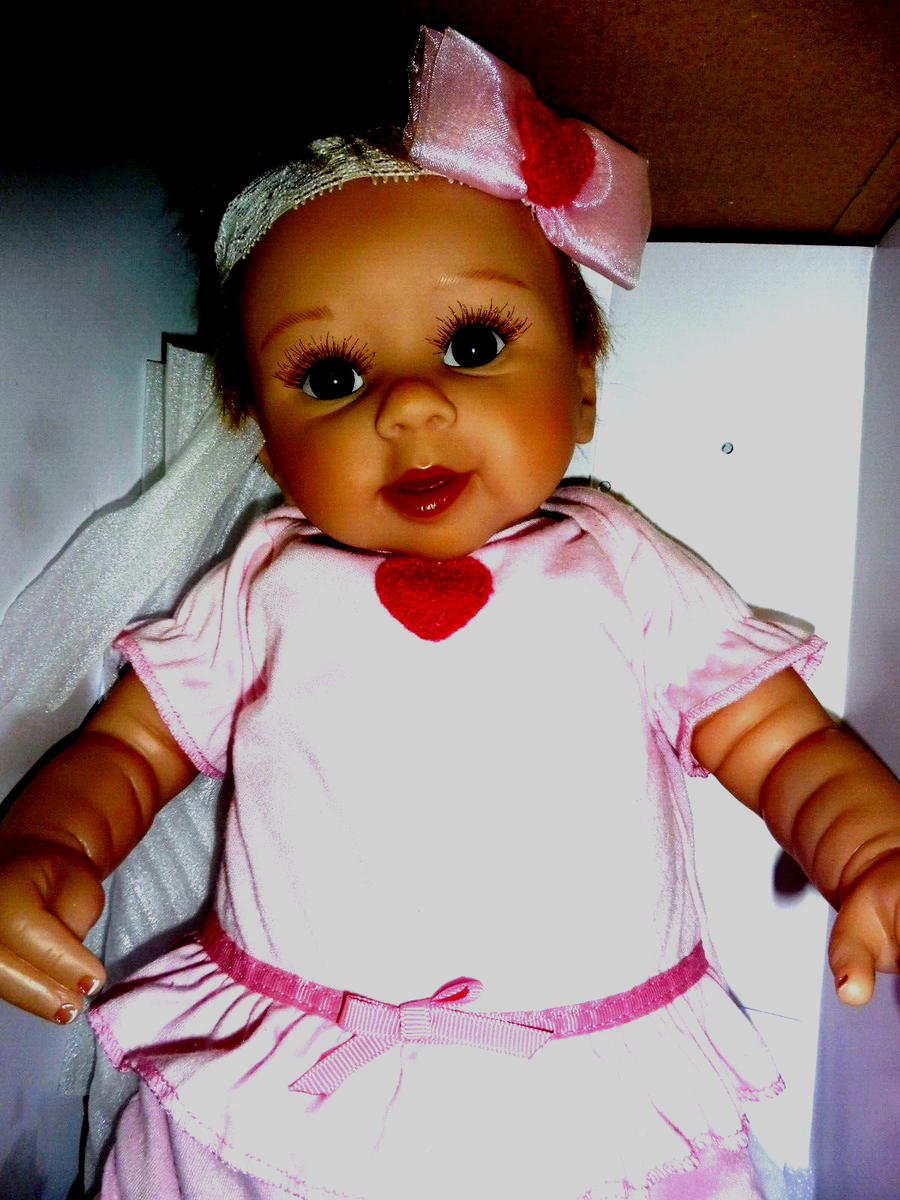 ASHTON DRAKE /SHERRY RAWN CLOTH VINYL 18 INCH BREATHING DOLL