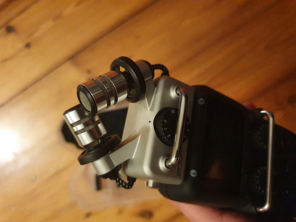 Zoom H5 Digitaler Profi Handy Recorder Schwarz, XYH-5 XY Stereo Mic Silber DJ - Bild 3 von 4