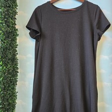 Little black t-shirt dress #tshirdress