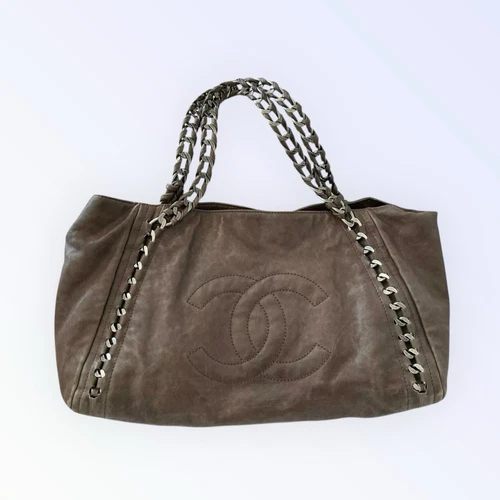 Bolso de Mano Chanel East West Moderno Cadena Gris Piel de becerro Cuero X-GRANDE USADO EN EXCELENTE ESTADO - Imagen 5 de 20