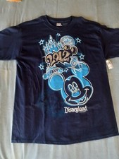 Walt Disney World - Disneyland 2012 Large Shirt Mickey Mouse Magic Blue Disneyla