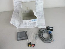 Optex J3R-H100N PB Teach, Polarized Retro-reflective Narrow View  MFGD NEW