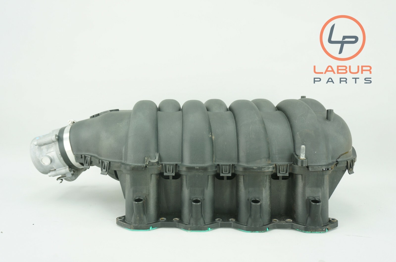 M139 05-07 Maserati Quattroporte 4.2L Engine Air Intake Manifold 195699 Z1274