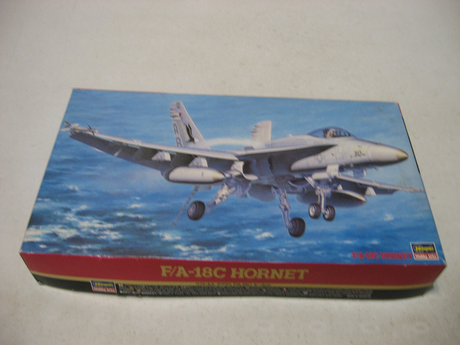 Hasegawa US Navy F/A-18C Fighter Plane 1/72 Scale Model Kit #ET1:1200