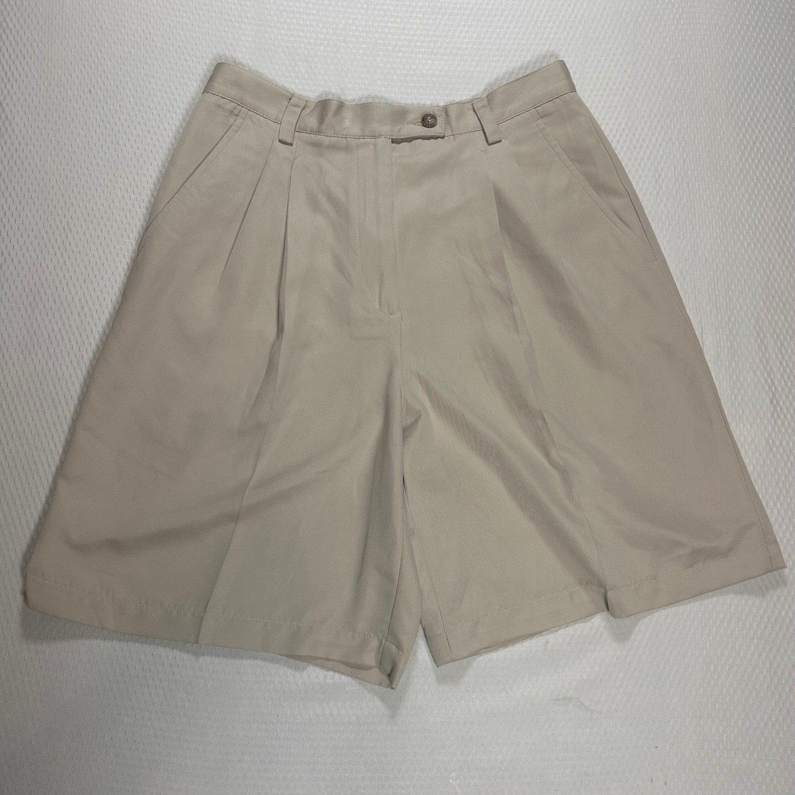 Liz Claiborne Lizsport Khaki Pleated Mom Shorts Tan High Rise Size 10 Vintage