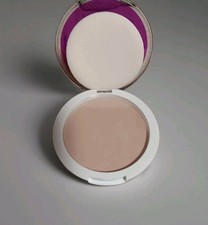 Avon Real Matte Pressed Powder, New in Box LI...