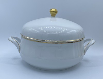 Vg TWO HANDLE VEGETABLE BOWL  With Lid Germany Olivia 63