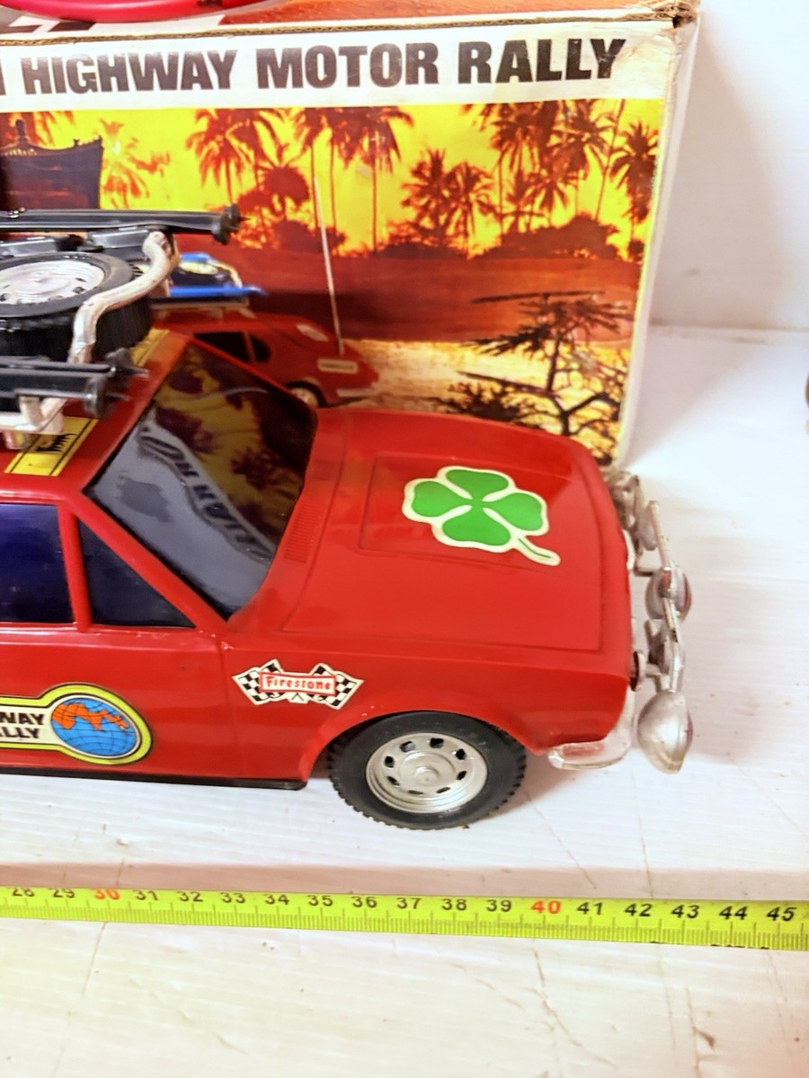 Reel Toys Alfetta Rallye Draht-Geführt Vintage