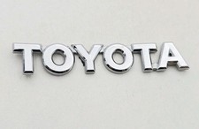 2002-2006 Toyota Camry Rear Logo Badge Sign Symbol Emblem
