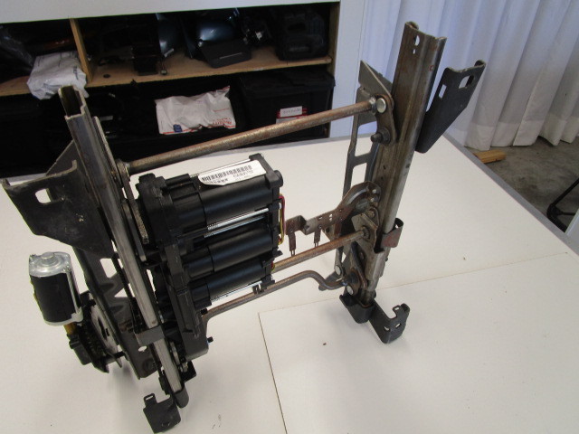 Used Right Side Power Seat Track For 98-11 Lincoln Town Car, Mercury Grand Marquis, Crown Vic