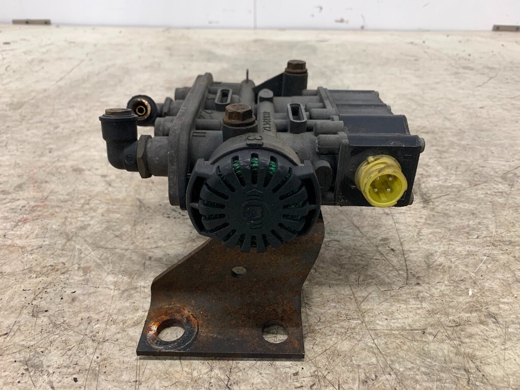 Mack Bendix Directional Control Valve Block Air Suspension K114957 