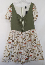Vestido con cordones Hot Topic Her Universe Disney Tinker Bell Mushroom talla grande 1