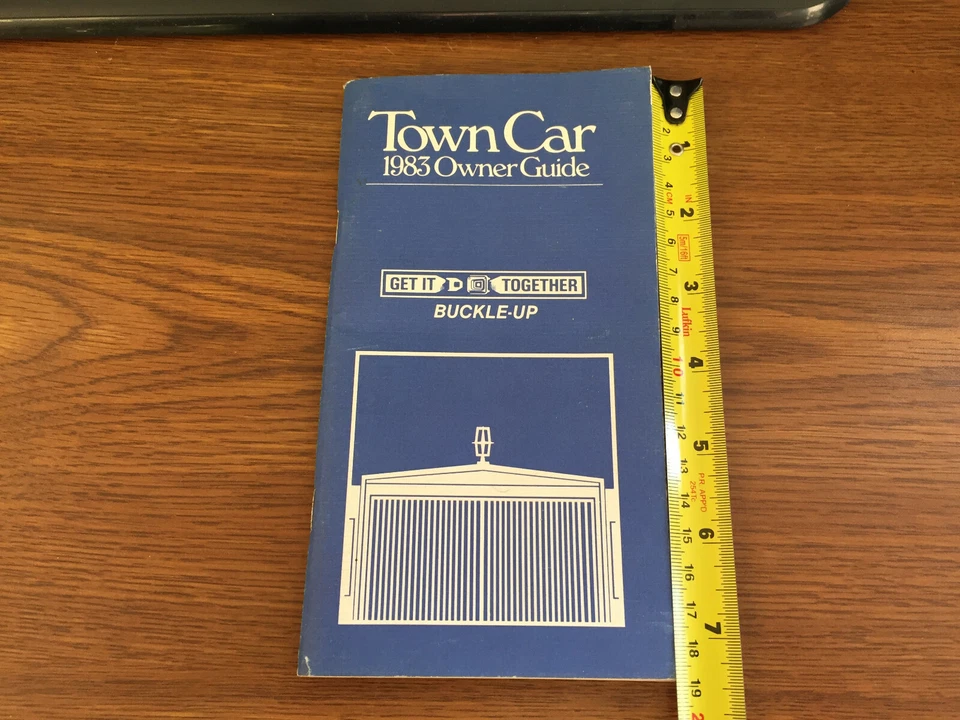 1983 Ford Town Car Owner's Manual - Image 4 of 4